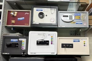 Senior Agency Shop Kalbadevi Mumbai